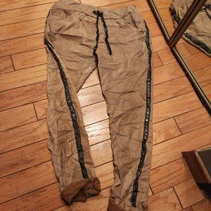 SUEDE-LIKE PANTS